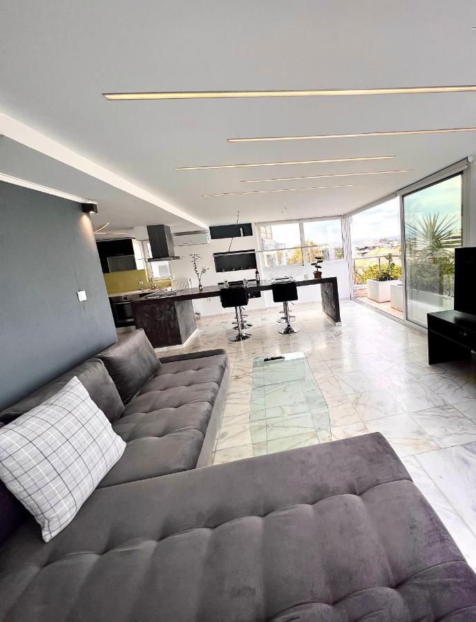 Citycenter Penthouse Mini Private Pool With Hydromassage And Great Town View Atény Exteriér fotografie
